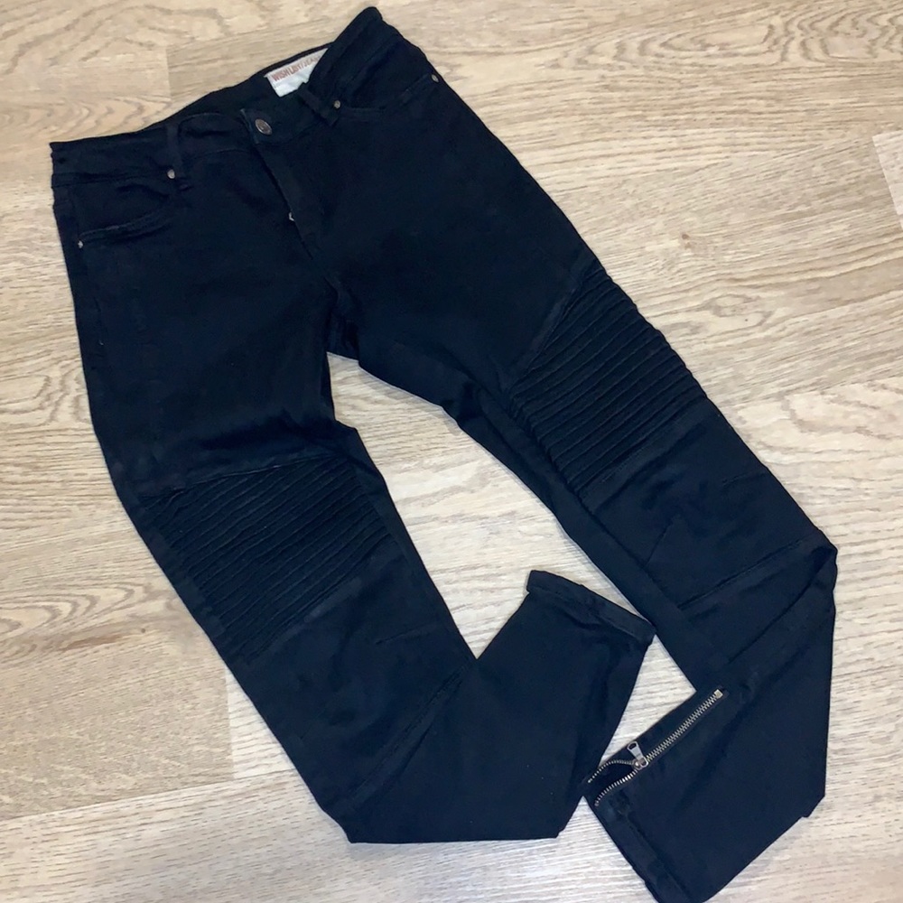 Motto Zipper Black Jeans